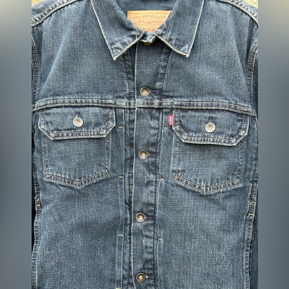 Levi’s Type II Denim Trucker Jacket Sherpa Insulated — Medium - Picture 2 of 4